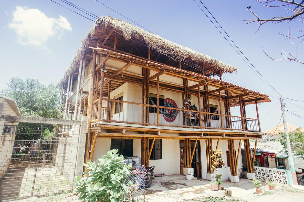 La Tortuga Hostel Taganga Bagian luar foto